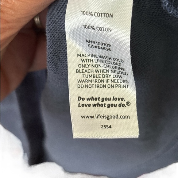 Life is Good Crusher Tee Suns Out Tongues Out Yellow Lab Laborador Dog Mom Shirt - Picture 7 of 7